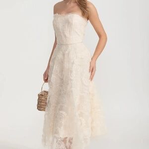 Sierra Darien Strapless lace dress (bridal)